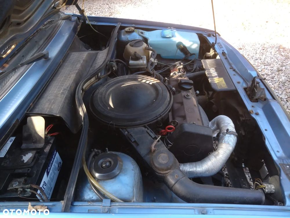 Volkswagen Polo Coupe 1.3 CL - 20