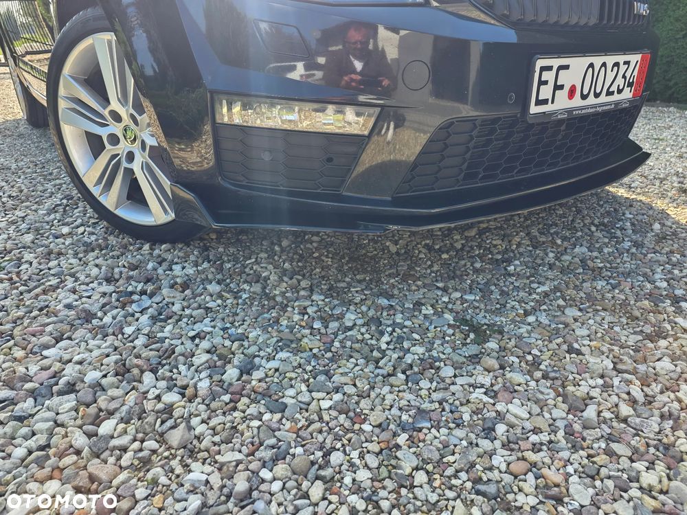 Skoda Octavia 2.0 TDI DSG RS - 11