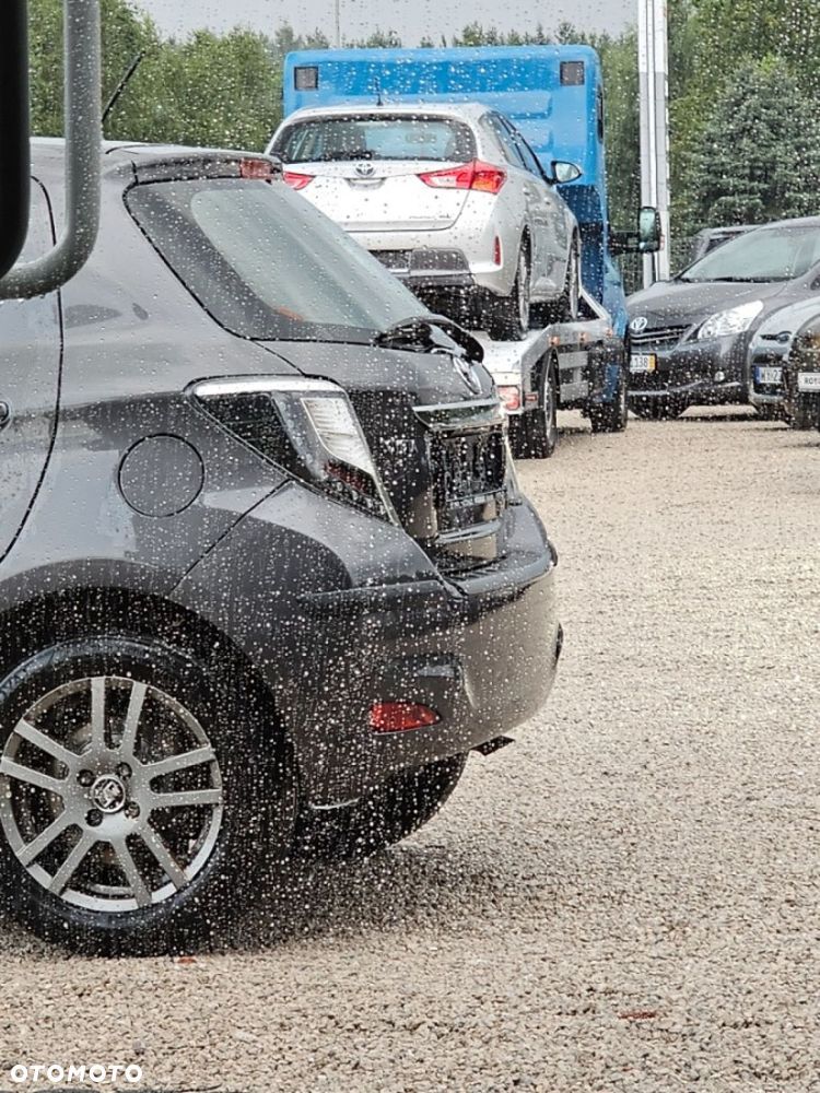 Toyota Yaris - 7