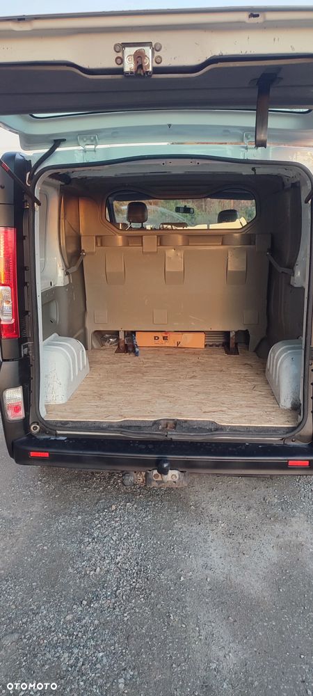 Renault Trafic - 15