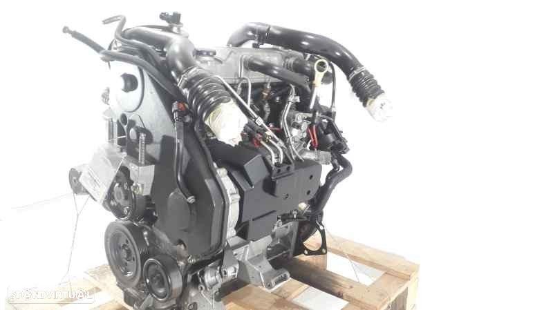 MOTOR COMPLETO FORD FOCUS SEDAN 1998 - 1