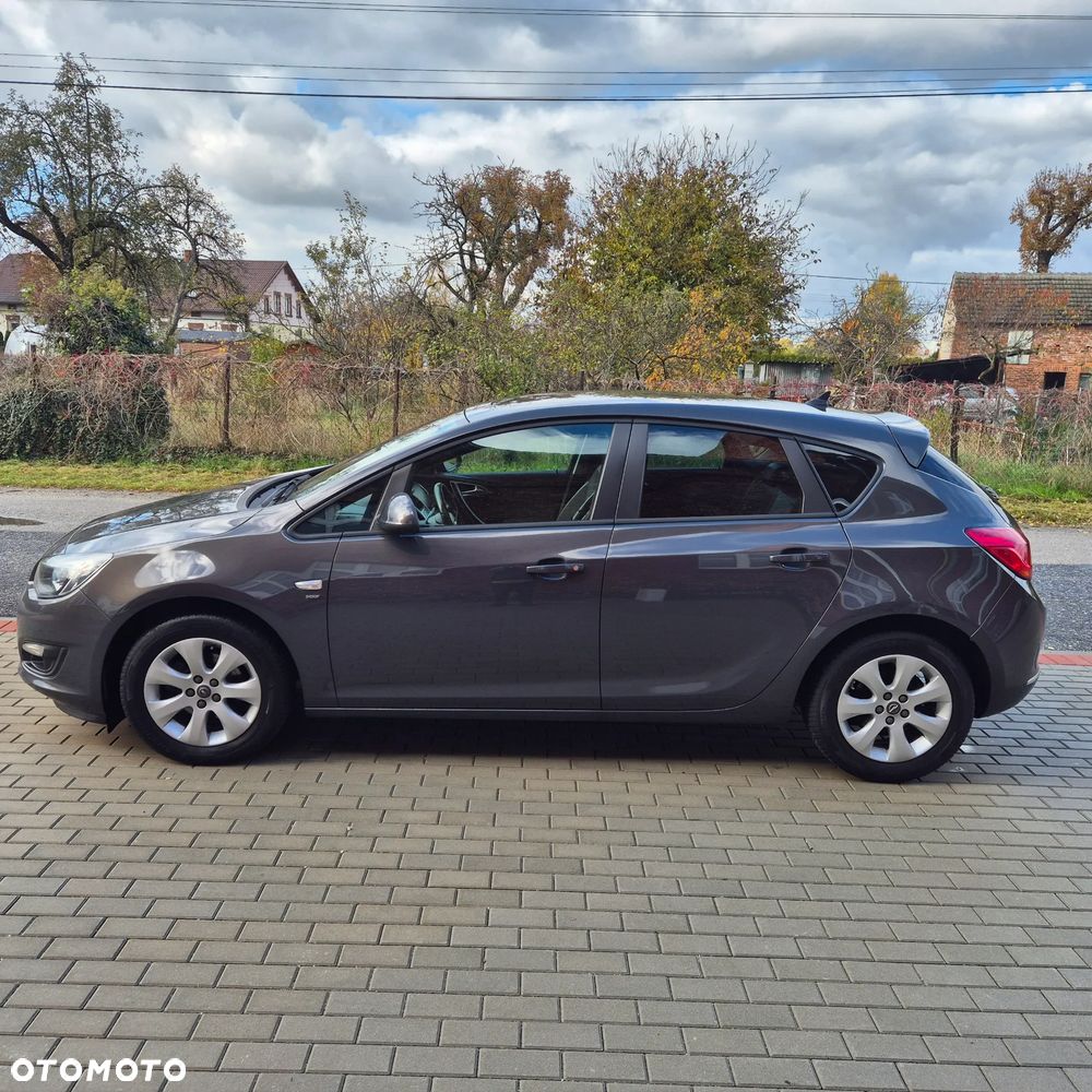 Opel Astra - 9