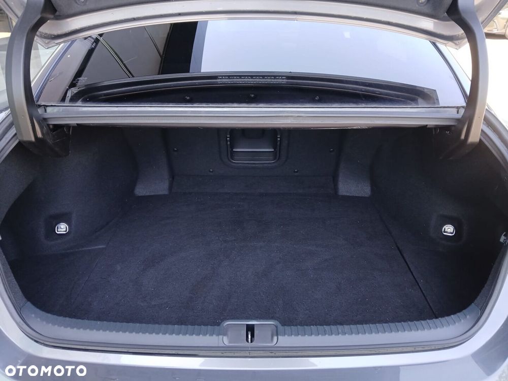 Lexus ES 300h Business Edition - 40