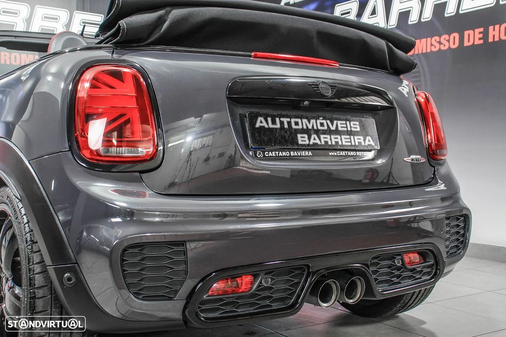 MINI Cabrio John Cooper Works Auto Desportiva - 36