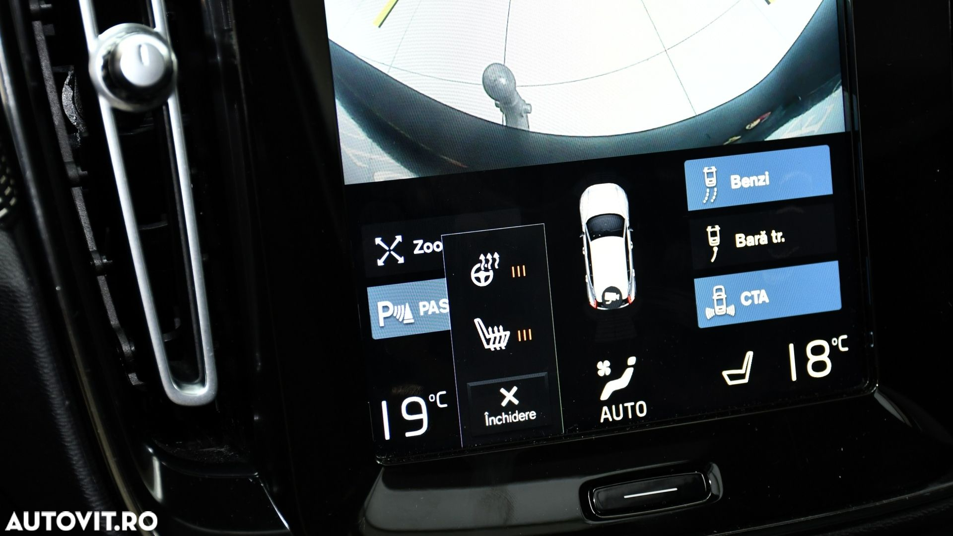 Volvo XC 40 B4 AT8 AWD Mild Hybrid R-Design - 17