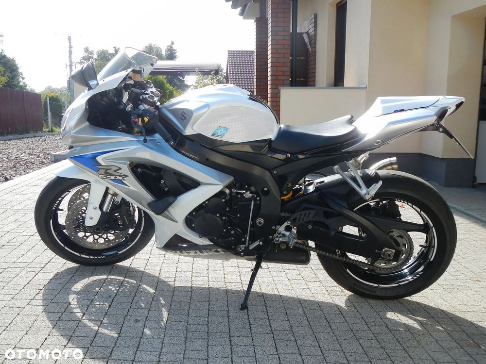 Suzuki GSX-R - 2