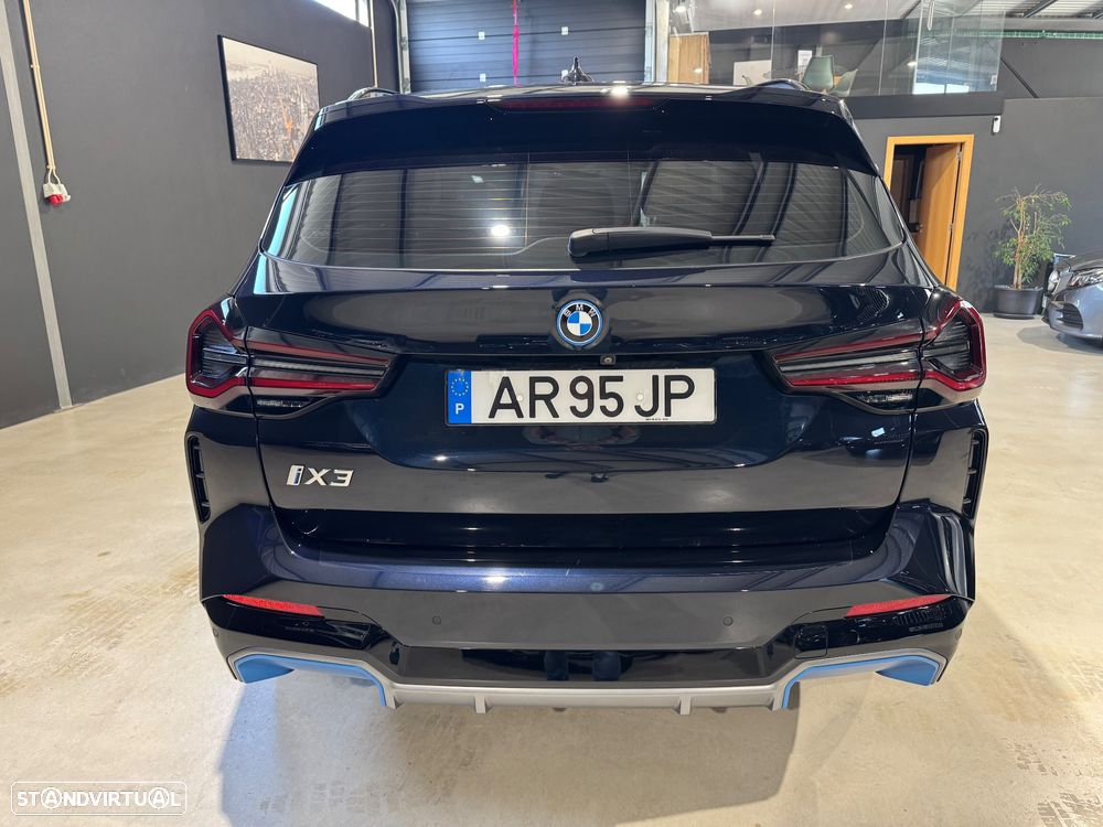 BMW iX3 M Sport Inspiring - 12