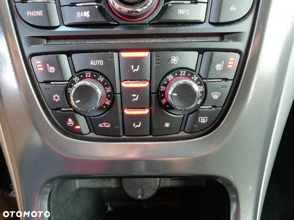 Opel Astra 2.0 CDTI DPF Sport - 22