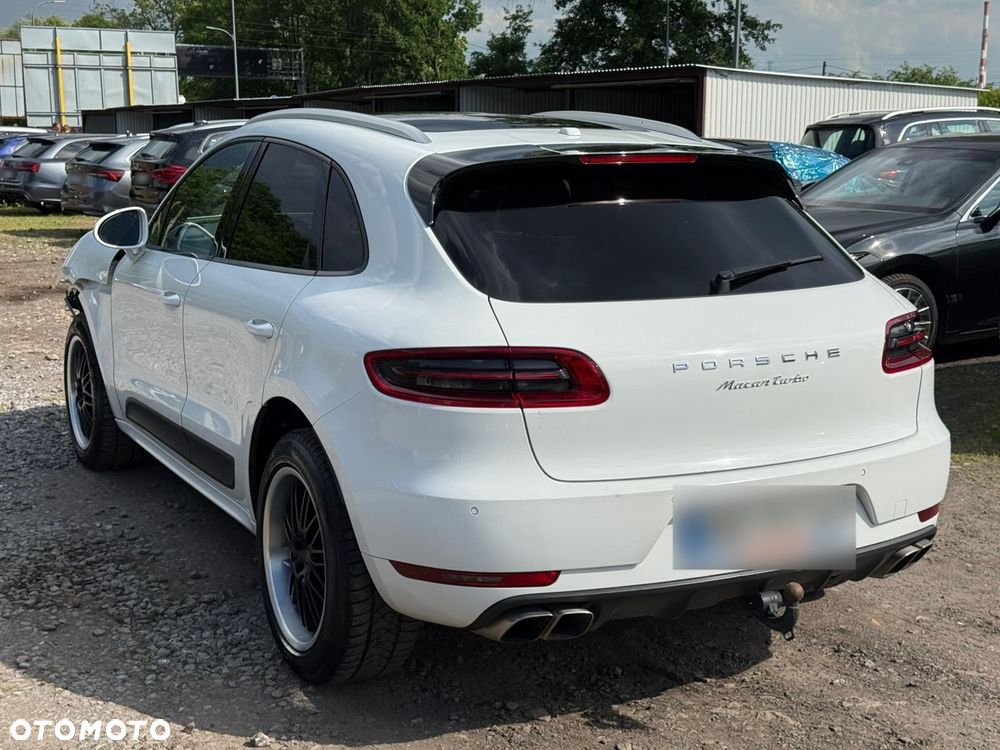 Porsche Macan Turbo PDK - 3