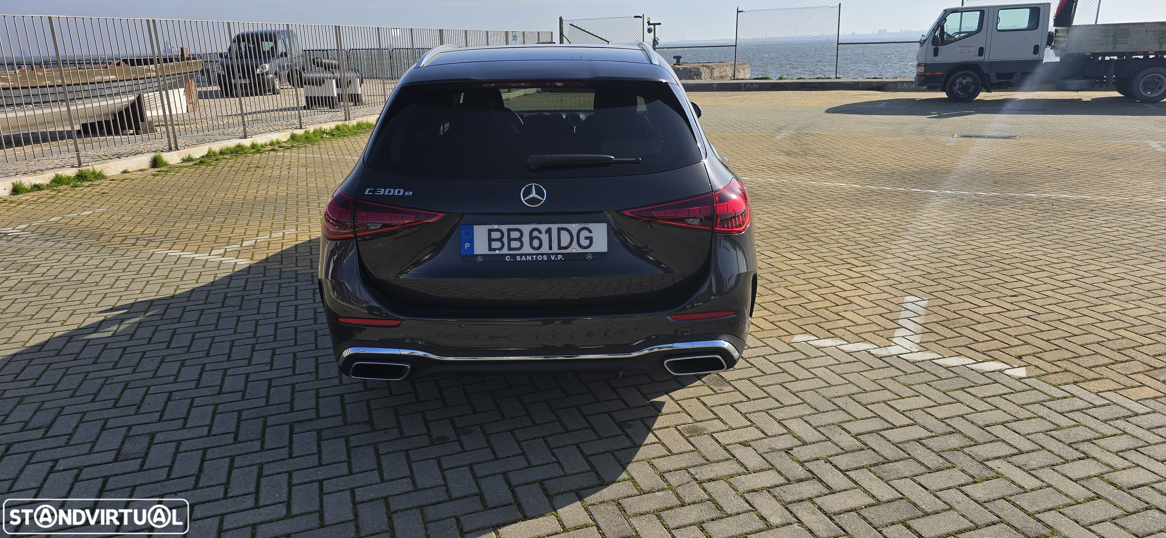 Mercedes-Benz C 300 e AMG Line - 33