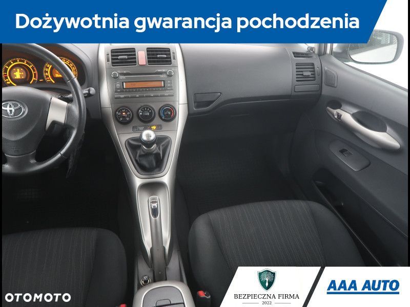 Toyota Auris - 9