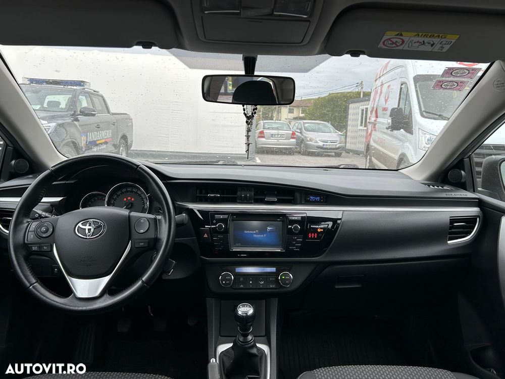 Toyota Corolla 1.6 Valvematic Luna - 12