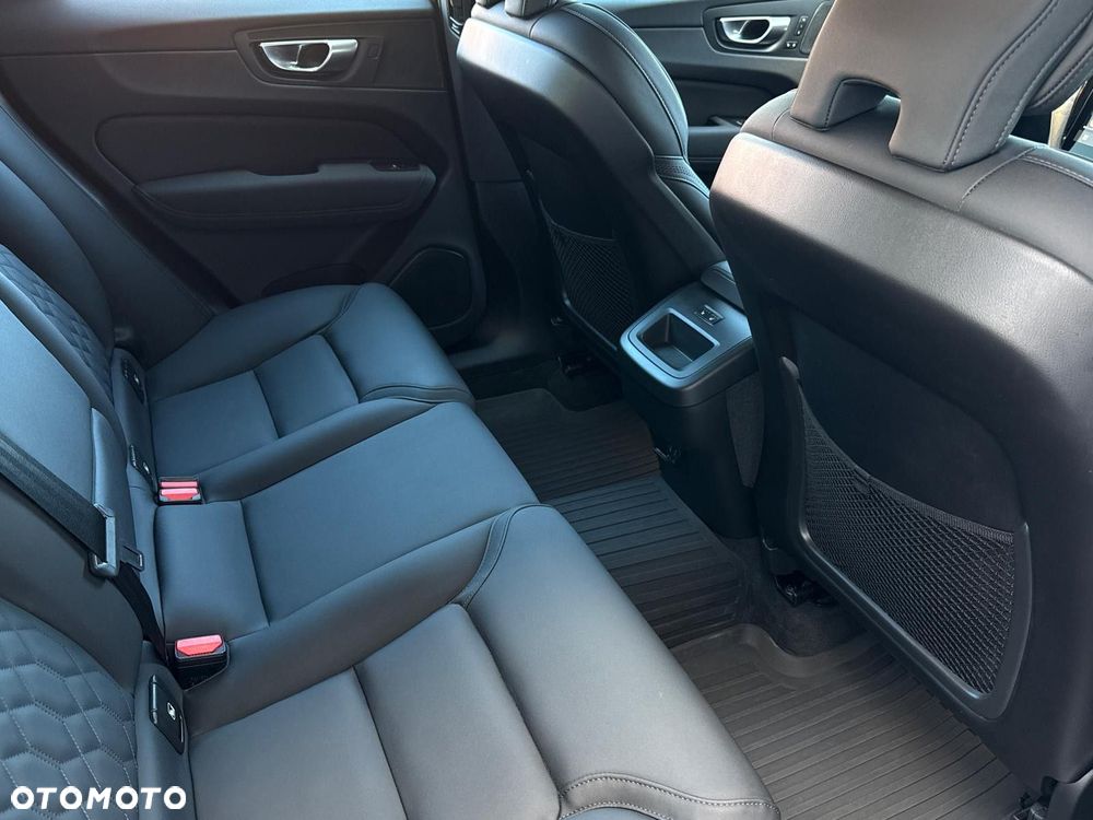 Volvo XC 60 - 24