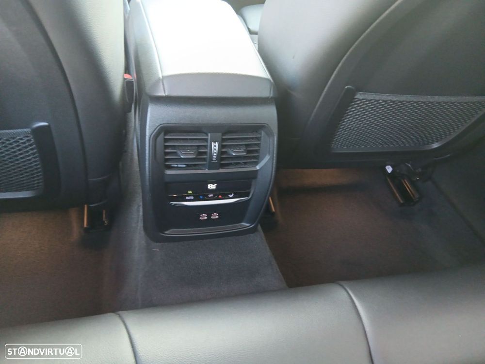 BMW 318 d Touring Line Sport Auto - 14