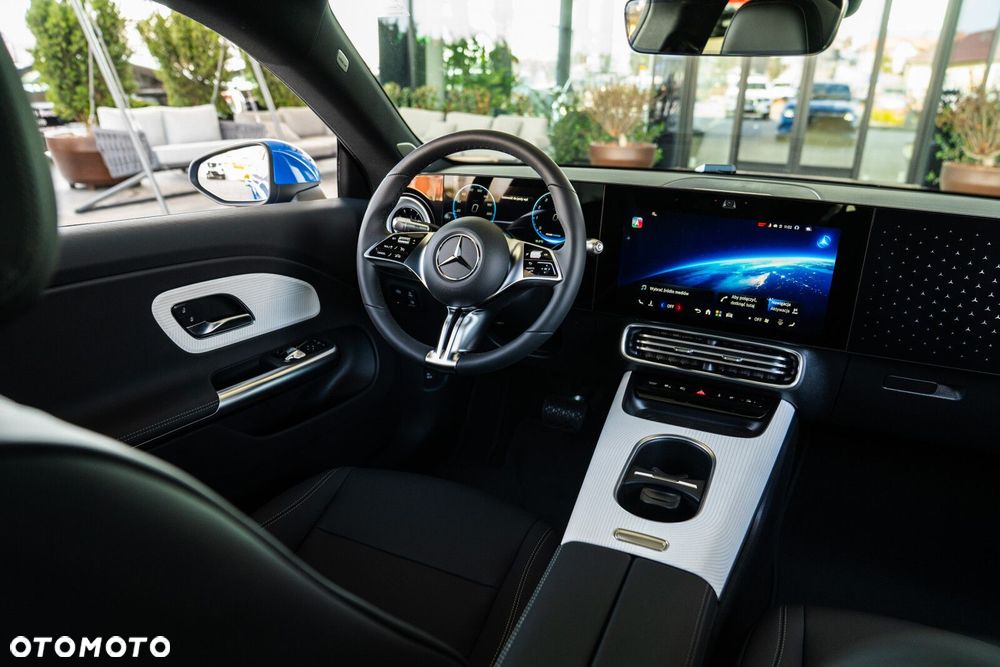 Mercedes-Benz CLA - 17