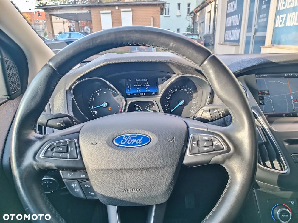 Ford Focus 1.5 EcoBoost Start-Stopp-System TITANIUM - 17
