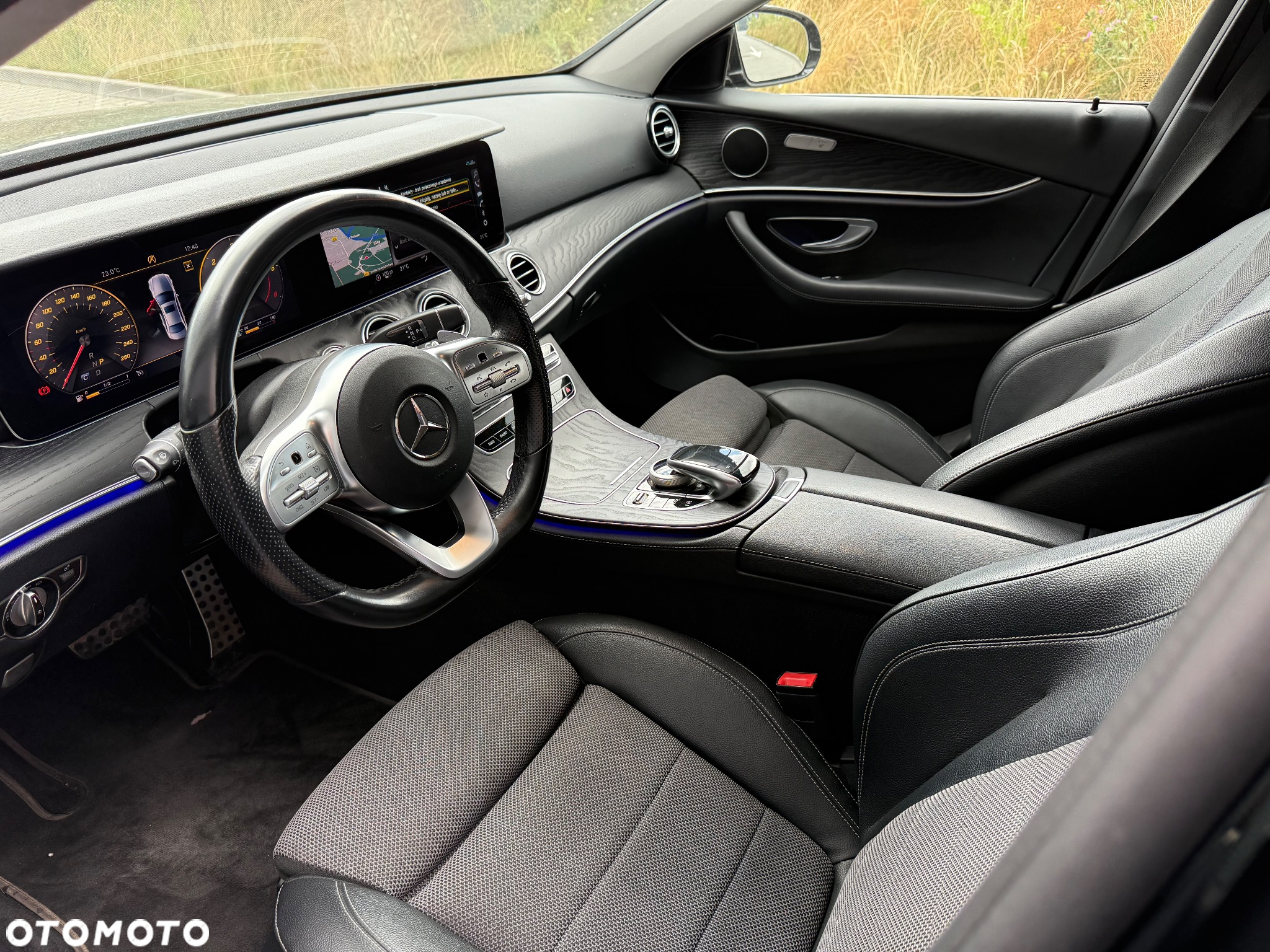 Mercedes-Benz Klasa E 220 d 4-Matic 9G-TRONIC - 17