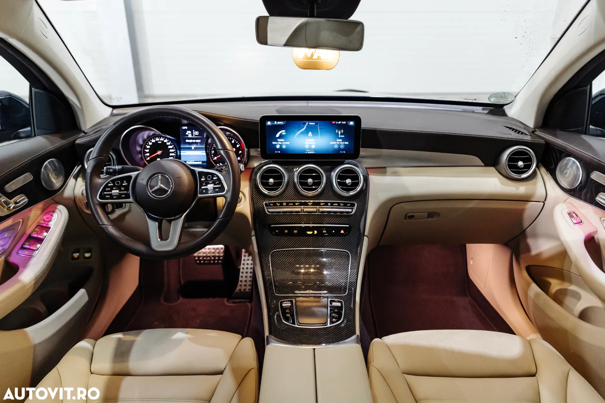 Mercedes-Benz GLC - 13
