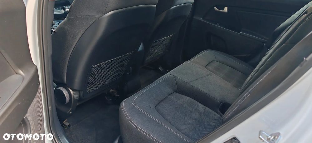 Kia Sportage 1.7 CRDI 2WD Dream-Team Edition - 20