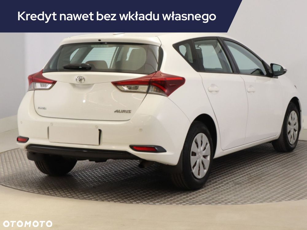 Toyota Auris - 7