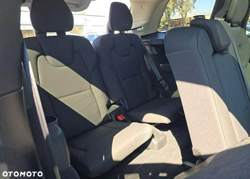 Volvo XC 90 - 12