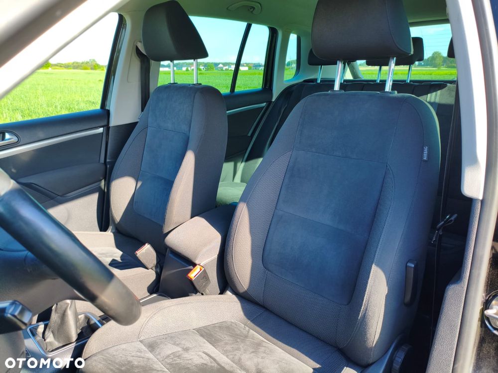 Volkswagen Tiguan - 13