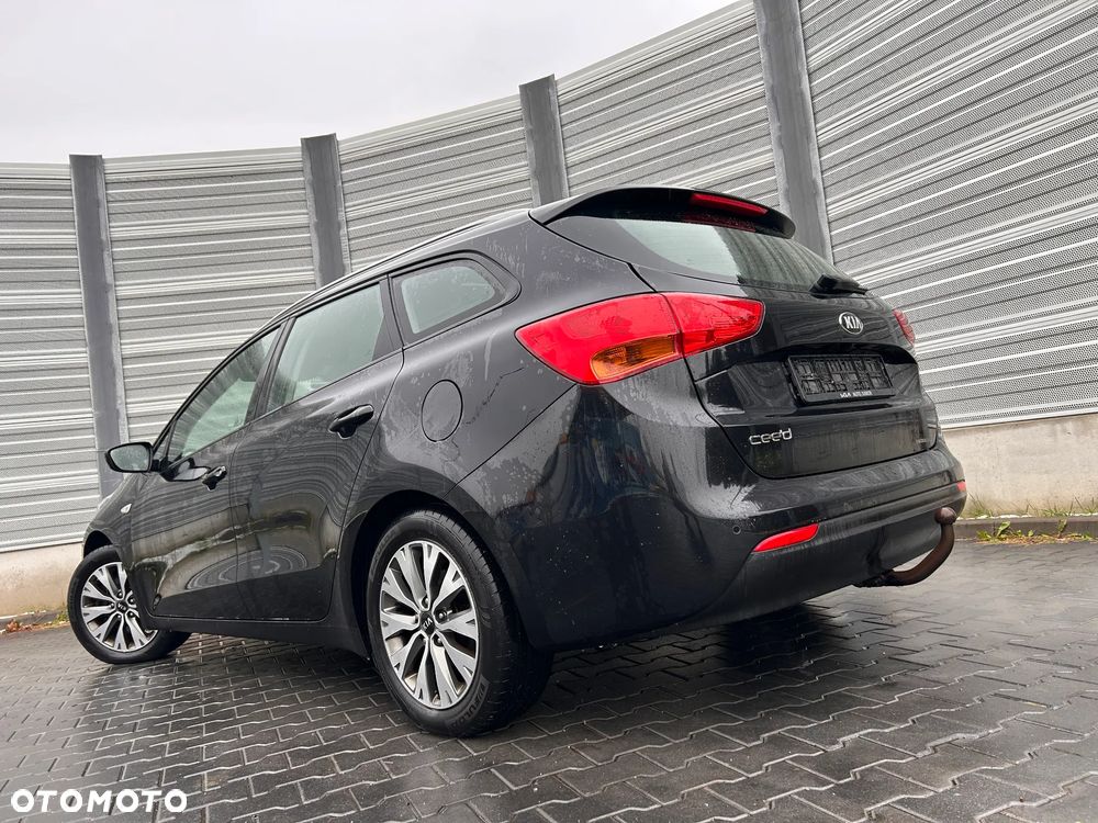 Kia Ceed 1.6 GDI Dream-Team Edition - 7