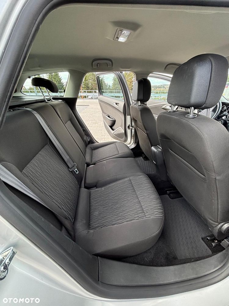 Opel Astra 1.4 T Cosmo EU6 - 8