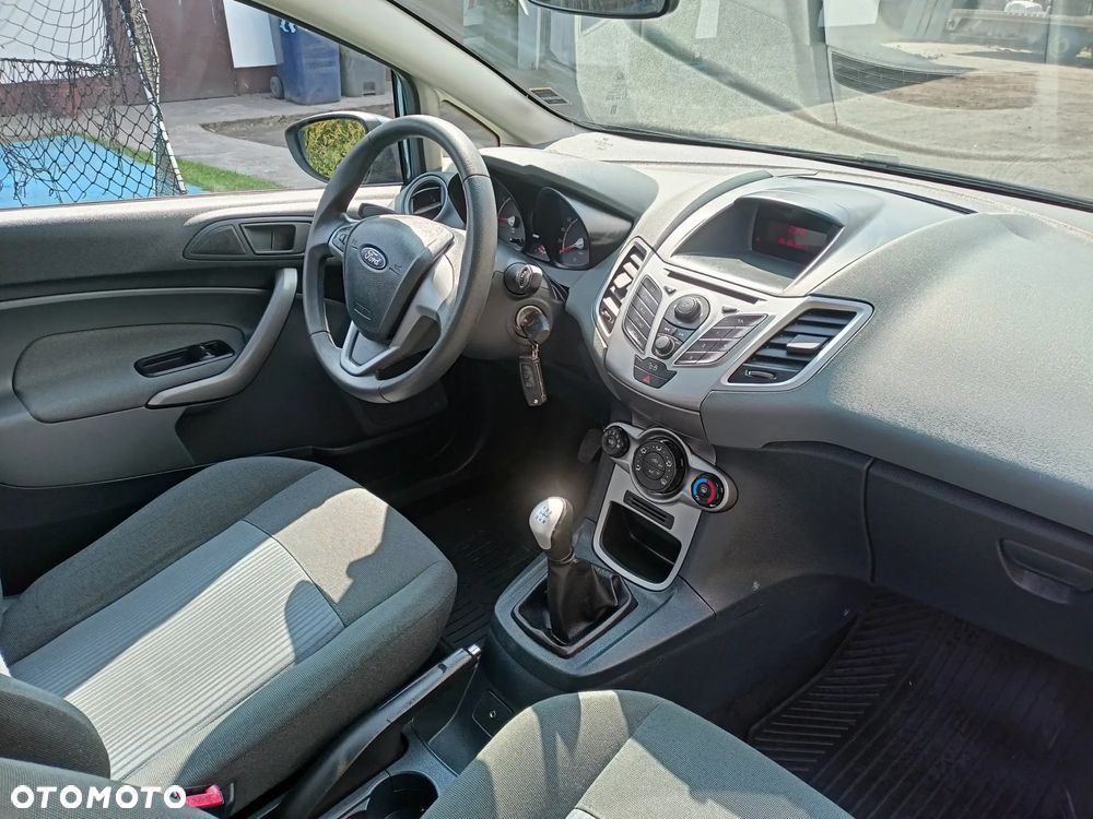 Ford Fiesta - 6