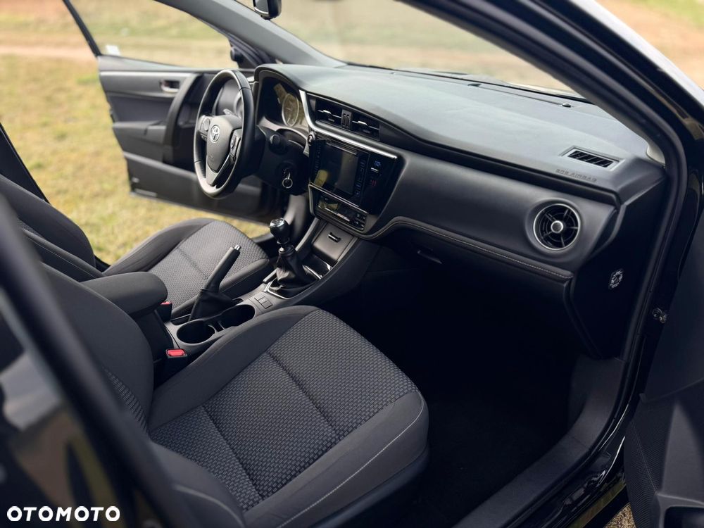 Toyota Corolla 1.6 Classic Plus - 1