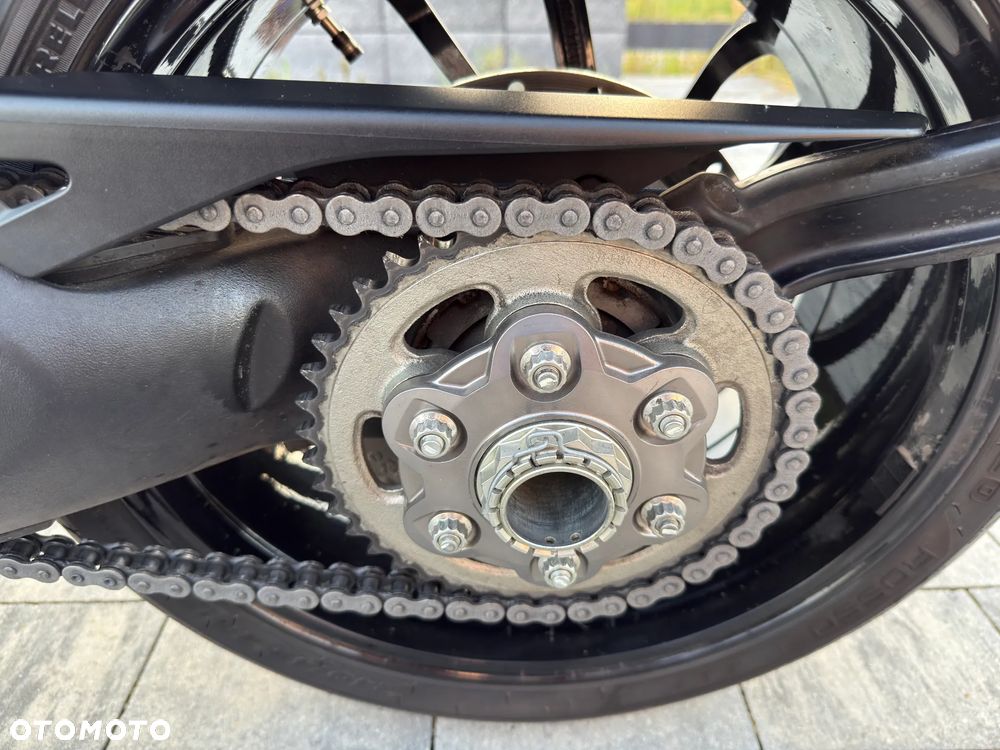 Ducati Diavel - 24