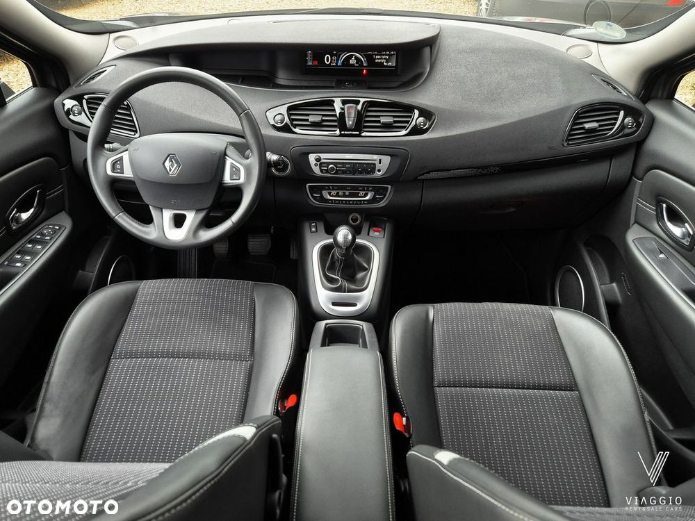 Renault Grand Scenic - 31