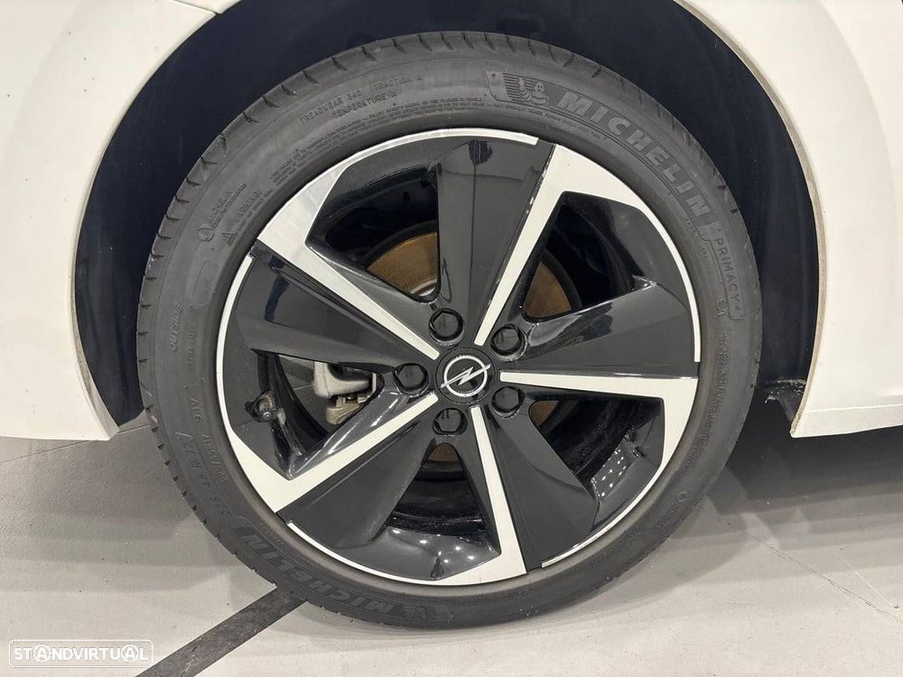 Opel Astra 1.2 T Hybrid GS eDCT - 11