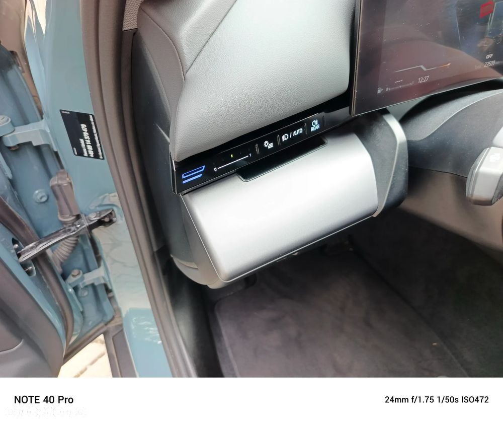 BMW Seria 5 520i - 22