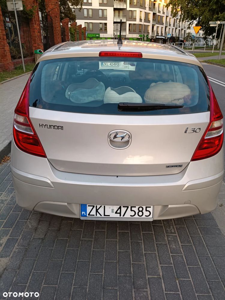 Hyundai i30 1.6 CRDi Classic + - 3