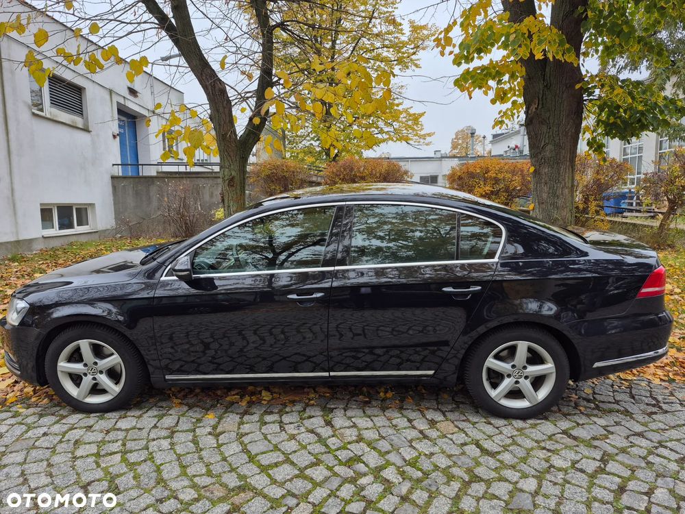 Volkswagen Passat 2012 photo 5
