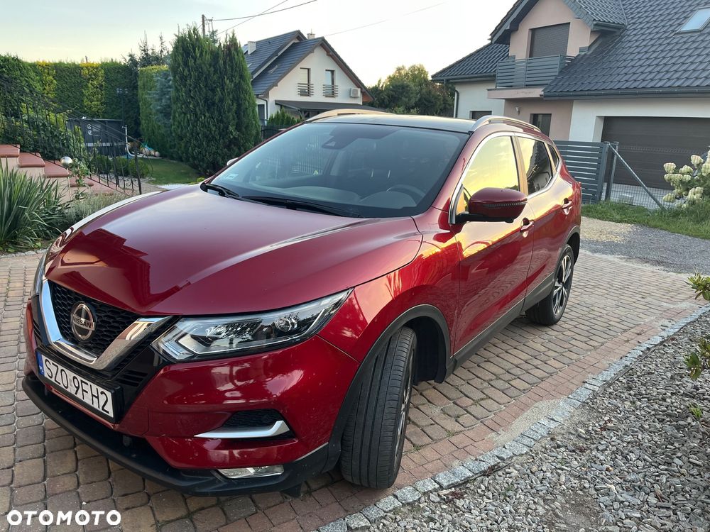 Nissan Qashqai 1.3 DIG-T N-Connecta - 1