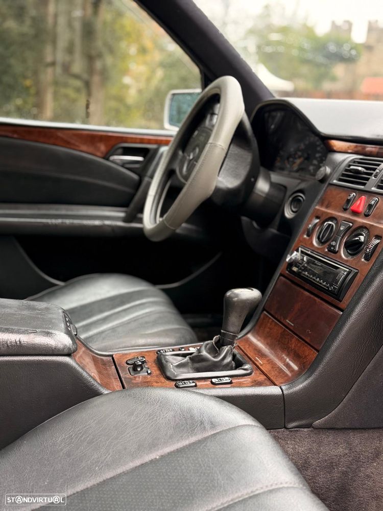 Mercedes-Benz E 220 CDI Classic - 6
