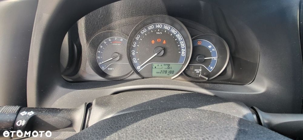 Toyota Auris - 16