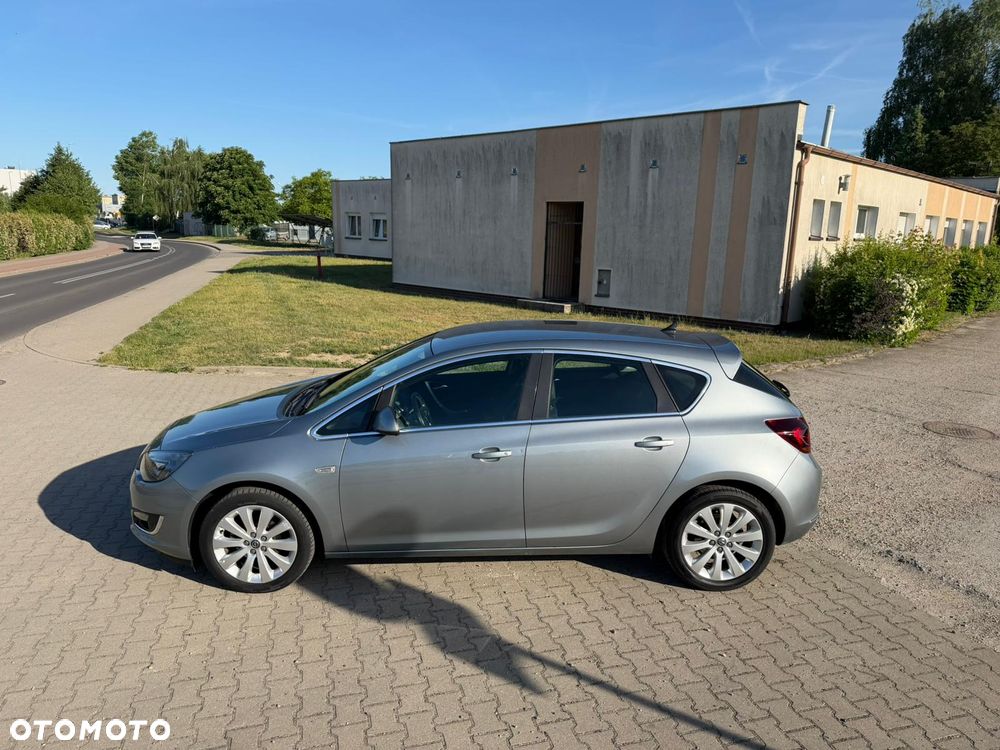 Opel Astra - 11