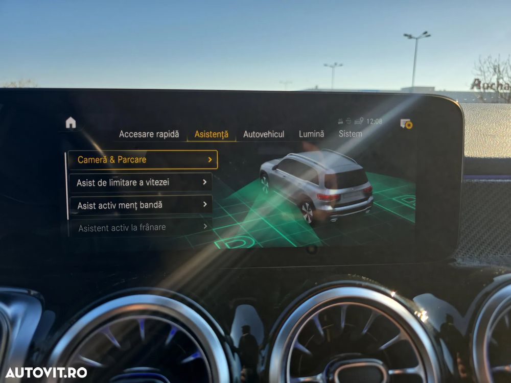 Mercedes-Benz GLB - 20