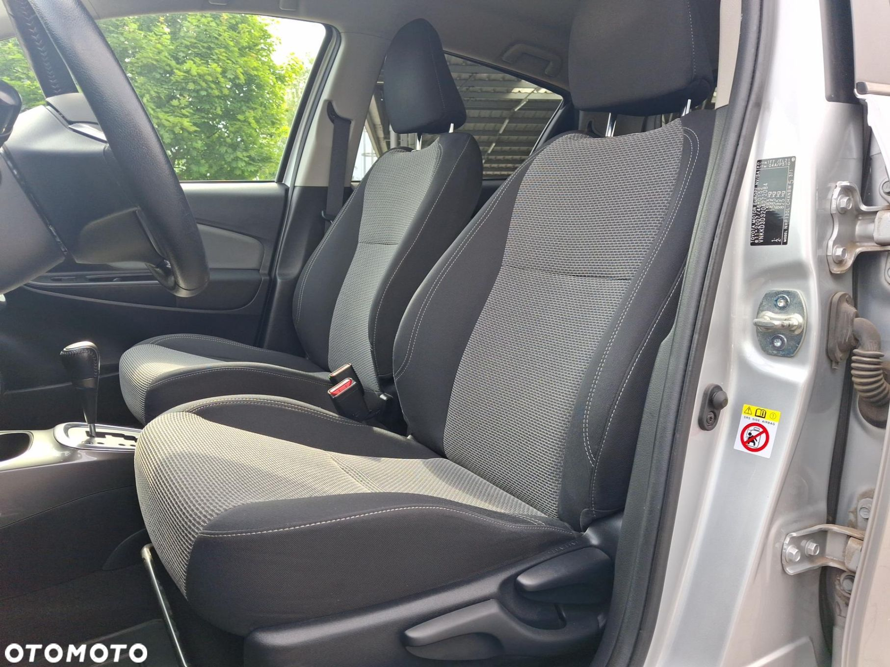 Toyota Yaris Hybrid 100 Life - 11