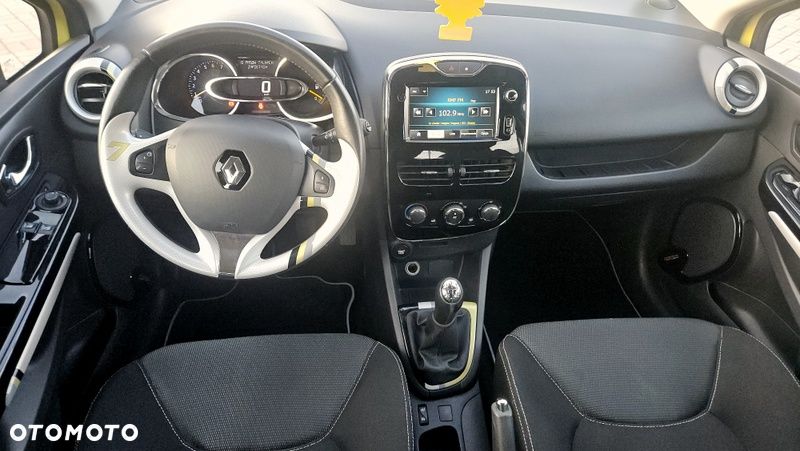 Renault Clio 1.2 16V 75 Expression - 20