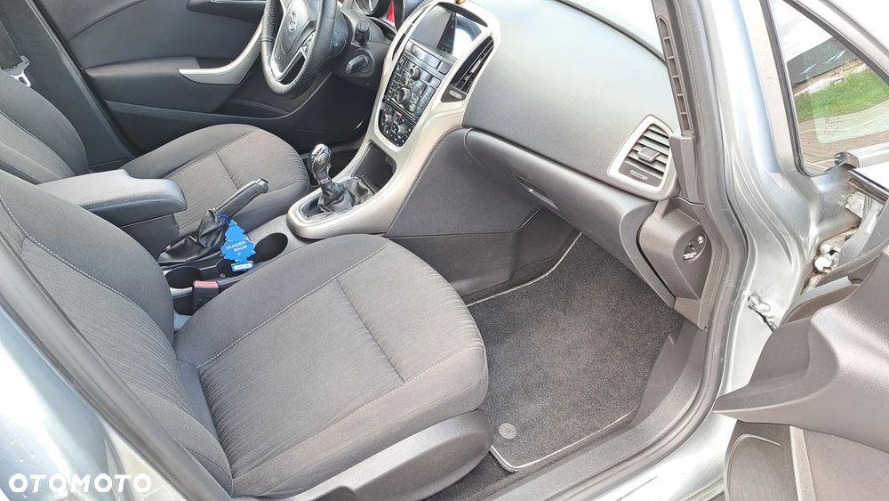 Opel Astra 1.4 T Cosmo - 17
