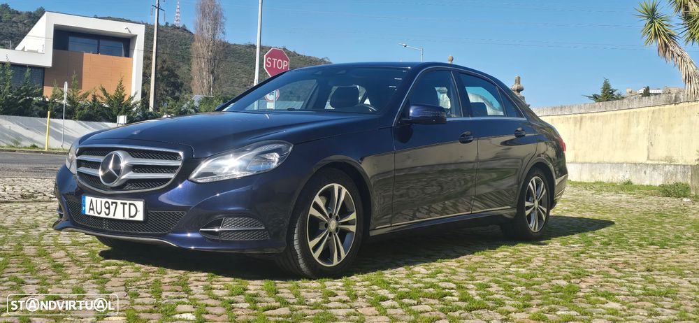 Mercedes-Benz E 300 BLUETEC Hybrid Avantgarde - 1