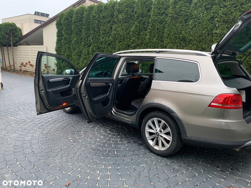 Volkswagen Passat 2.0 TDI 4Mot Highline DSG - 2
