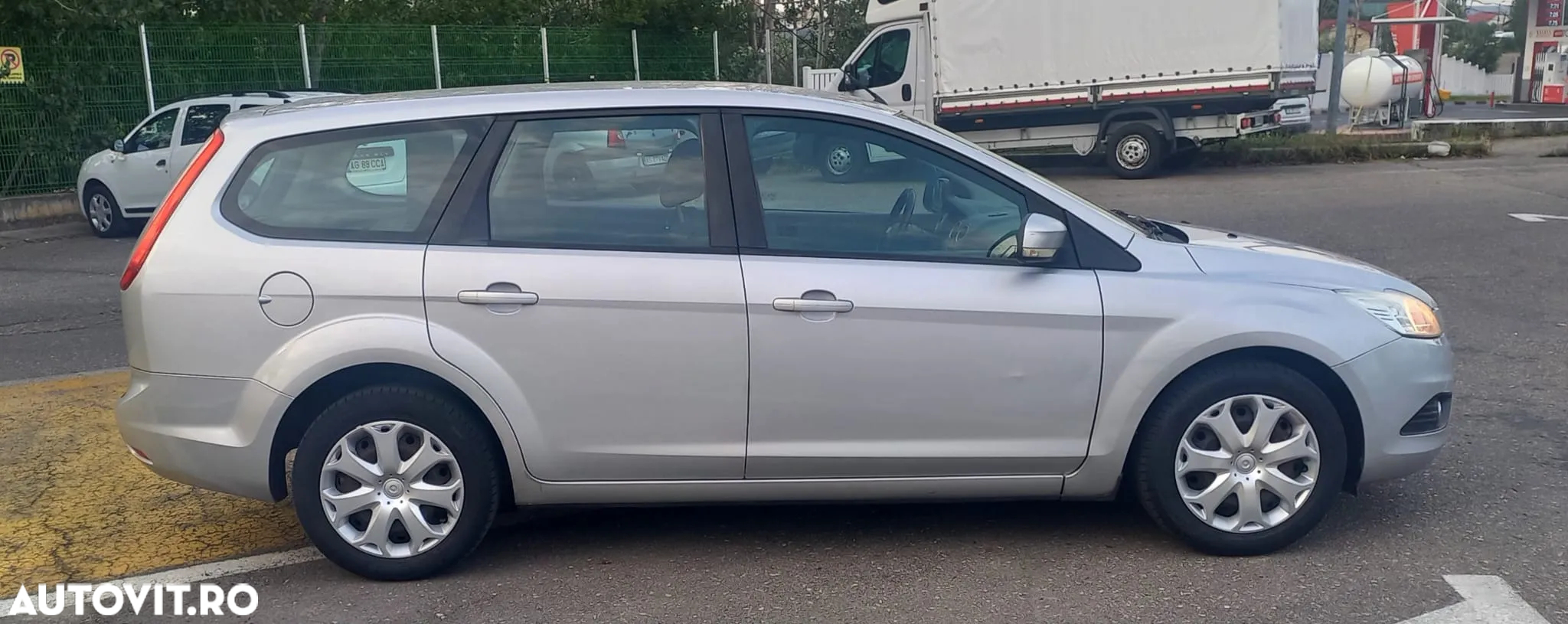 Ford Focus 1.6i Ti-VCT Trend - 13