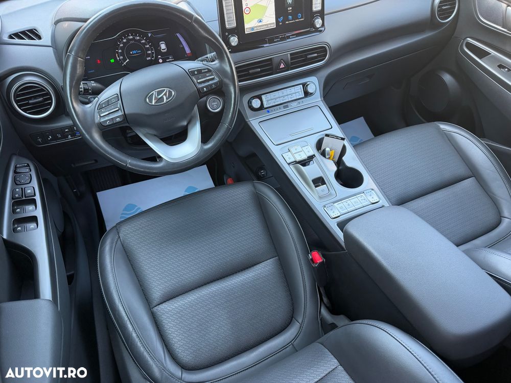 Hyundai KONA - 6