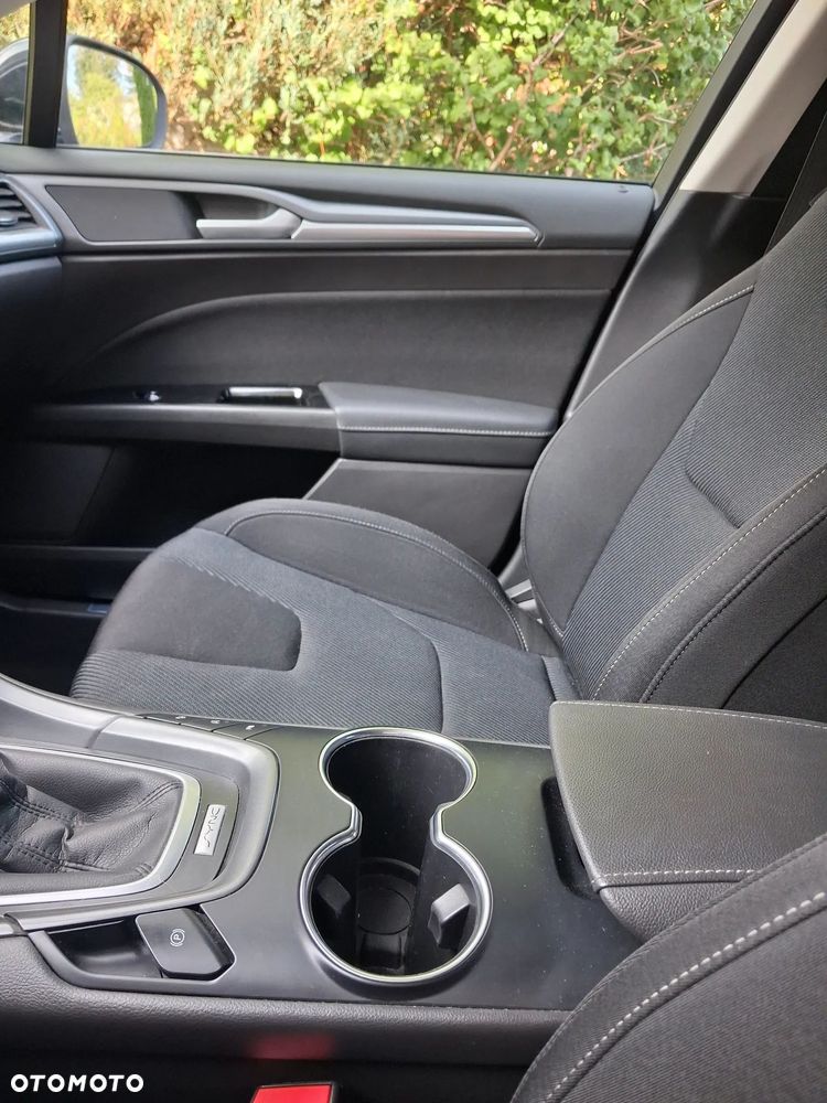 Ford Mondeo - 17