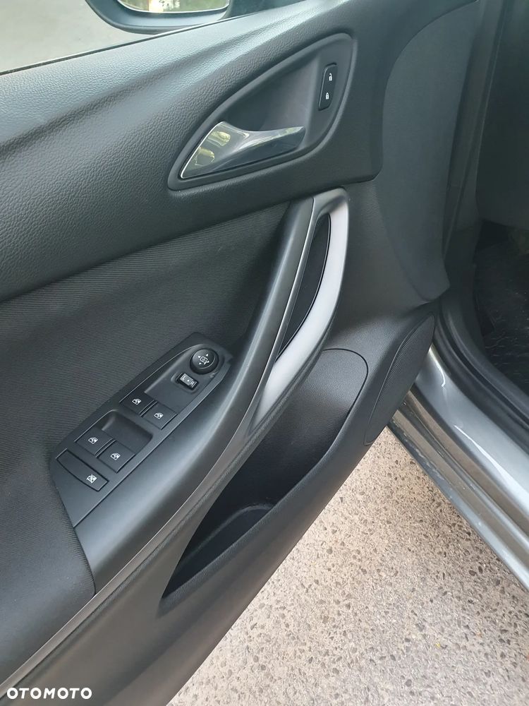Opel Astra - 18